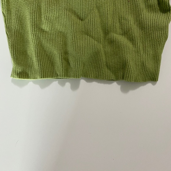 Green - Garage Long Sleeved Cropped Top - Medium - Picture 8 of 11